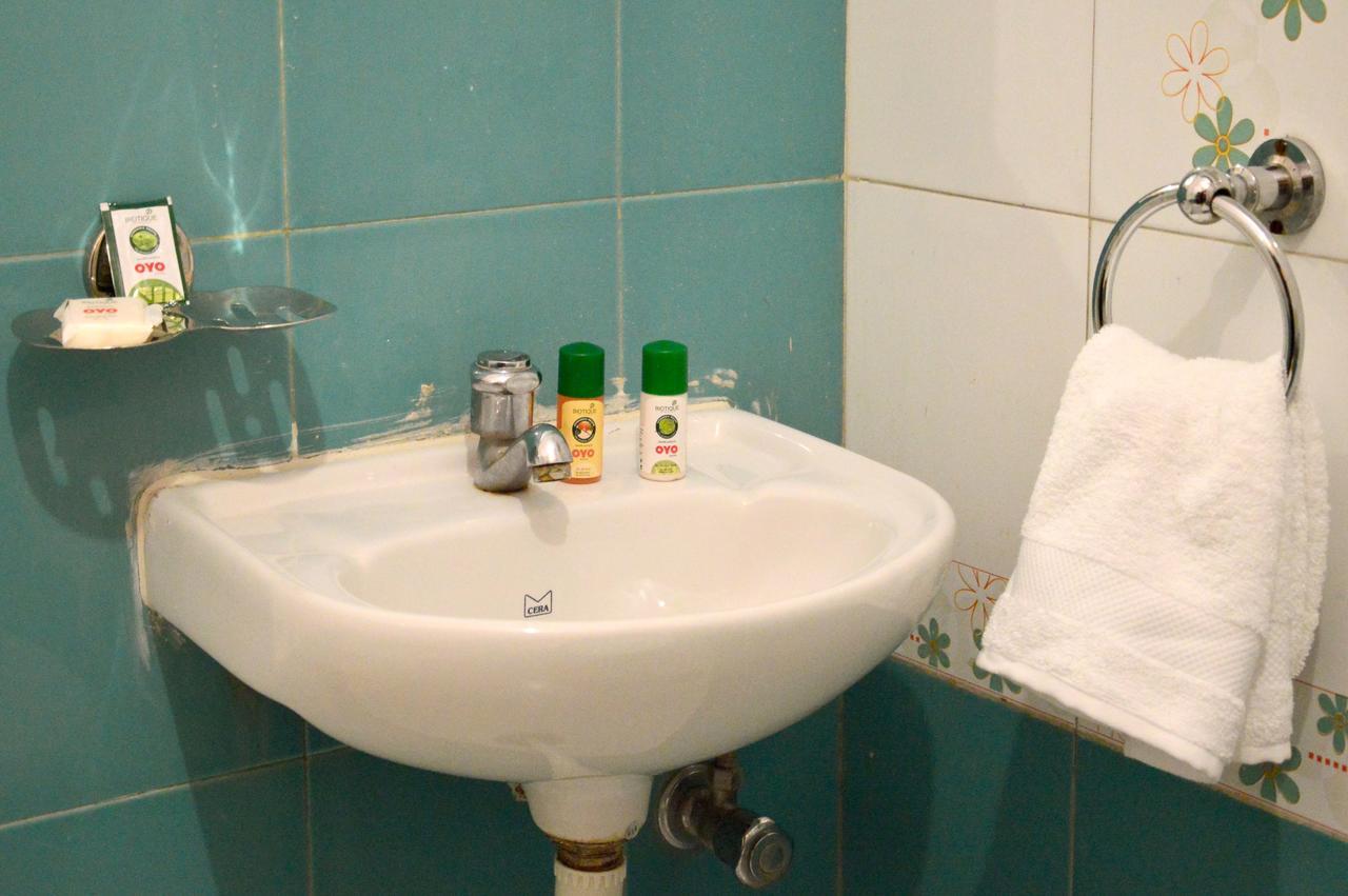 Oyo 6179 Hotel Aarjee Crescent Divisione di Jaipur Esterno foto